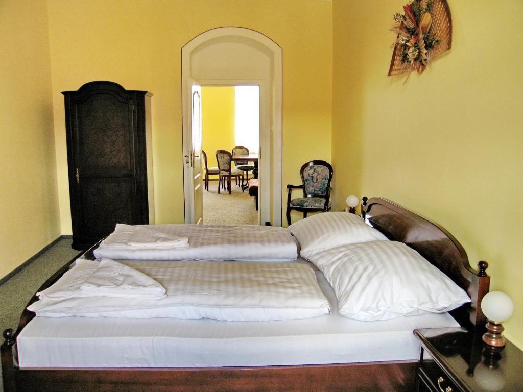 Hotel U Salzmannu Plzeň Quarto foto